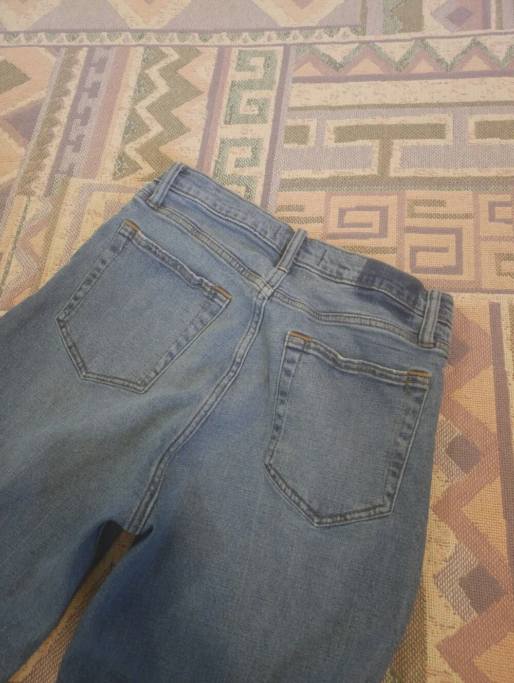 Abercrombie & Fitch Ultra High Rise Ankle Straight Distressed Jeans 29 Regular